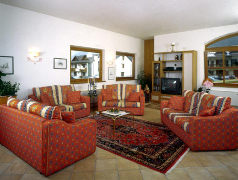 Residence Antares Andalo Luaran gambar